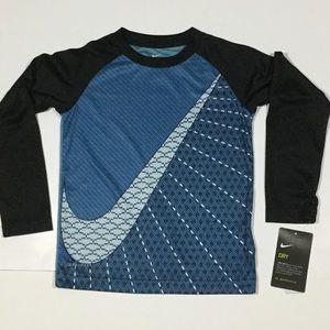 NWT Nike Dry Fit boys shirt, size 4.